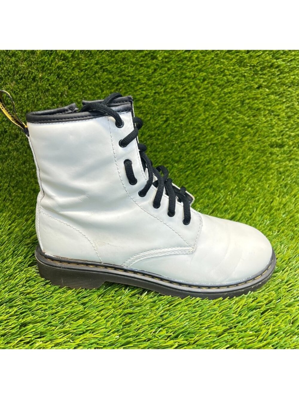 Dr. Martens 1460 Womens Size 6 White Classic Outdoor Side Zip Leather Boots